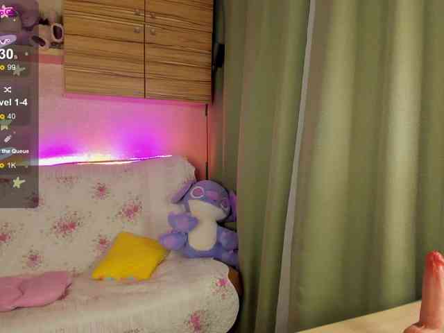 Alicenextdoor webcam