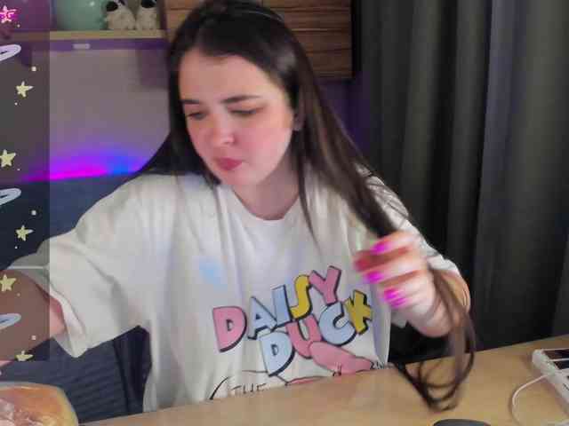 Alicenextdoor webcam