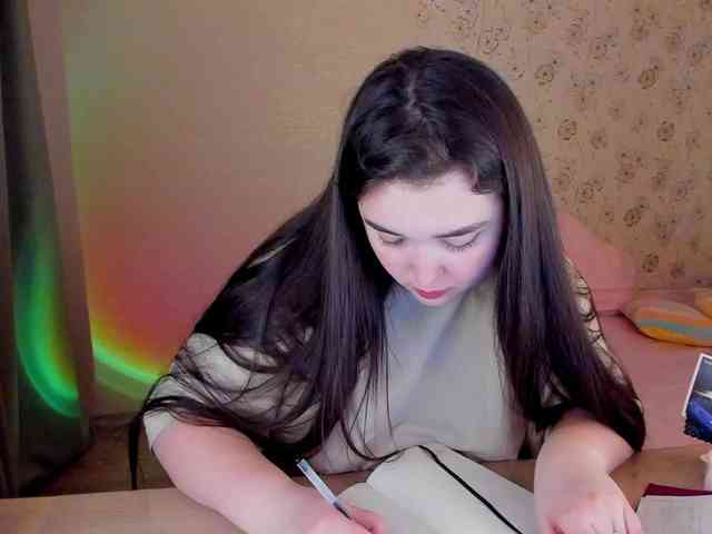 Alicenextdoor webcam