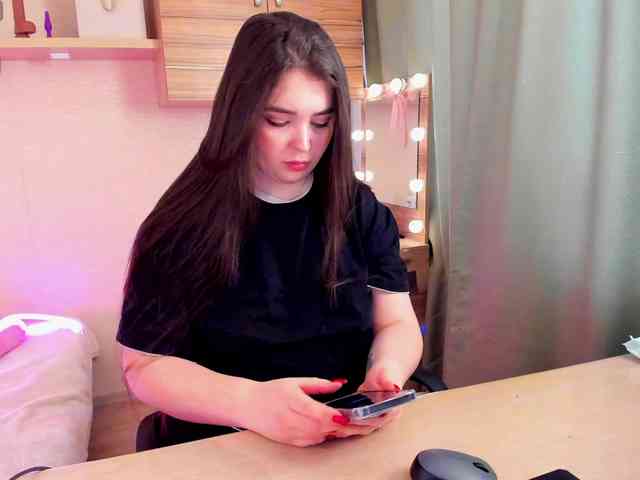 Alicenextdoor webcam