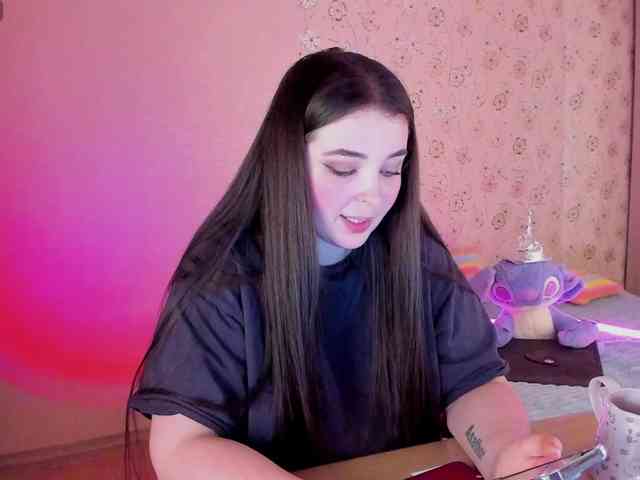 Alicenextdoor webcam