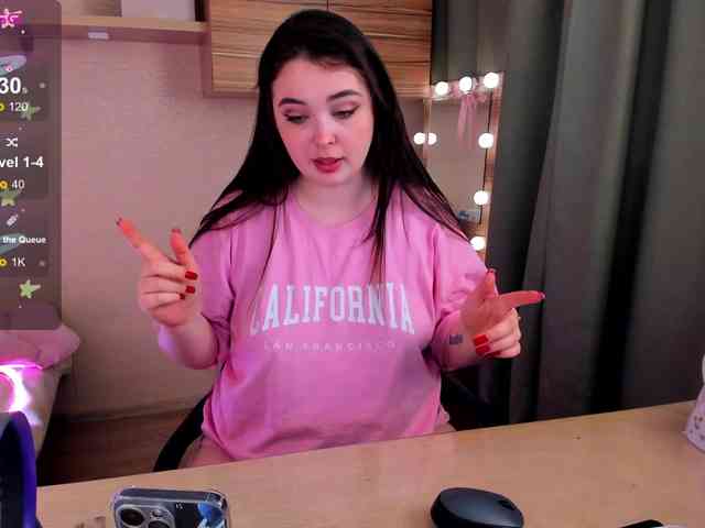 Alicenextdoor webcam