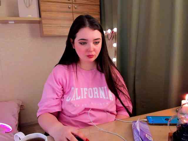 Alicenextdoor webcam