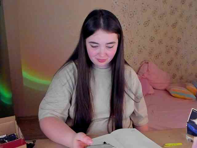 Alicenextdoor webcam