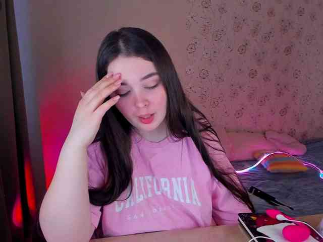 Alicenextdoor webcam