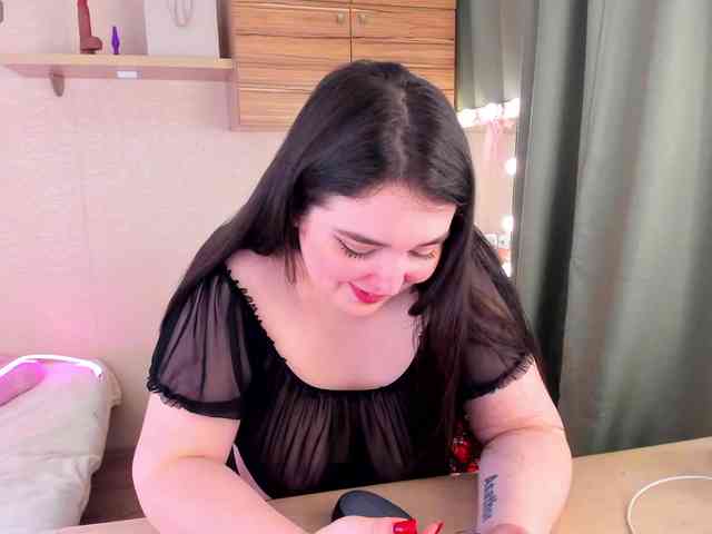 Alicenextdoor webcam