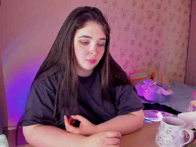 Alicenextdoor webcam