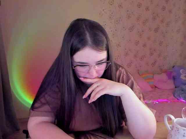 Alicenextdoor webcam