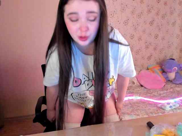 Alicenextdoor webcam