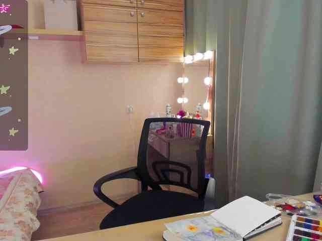 Alicenextdoor webcam