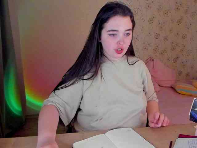 Alicenextdoor webcam