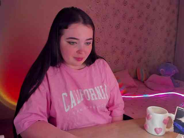 Alicenextdoor webcam