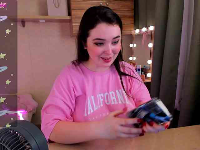 Alicenextdoor webcam