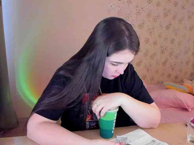 Alicenextdoor webcam