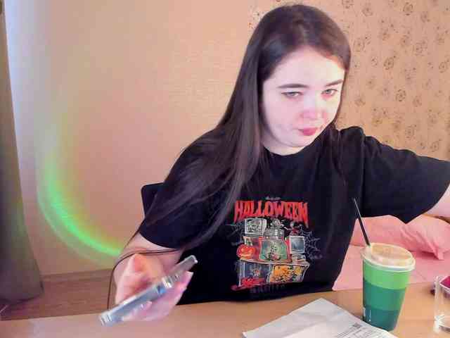 Alicenextdoor webcam