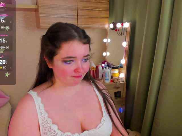 Alicenextdoor webcam