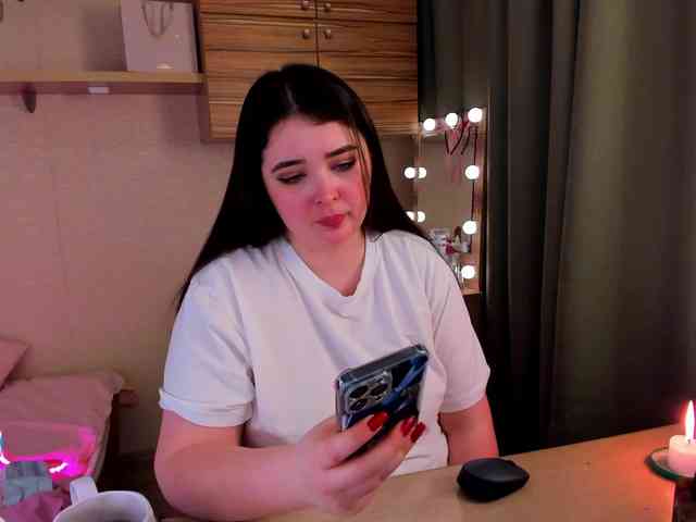 Alicenextdoor webcam