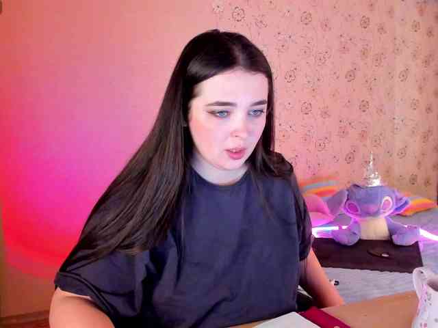 Alicenextdoor webcam