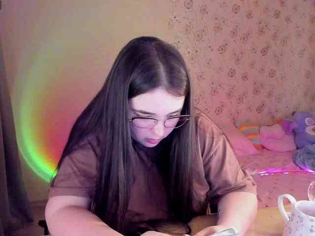 Alicenextdoor webcam