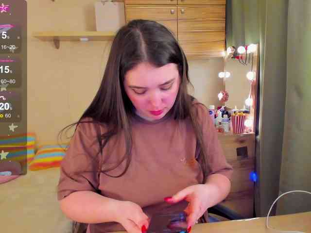 Alicenextdoor webcam