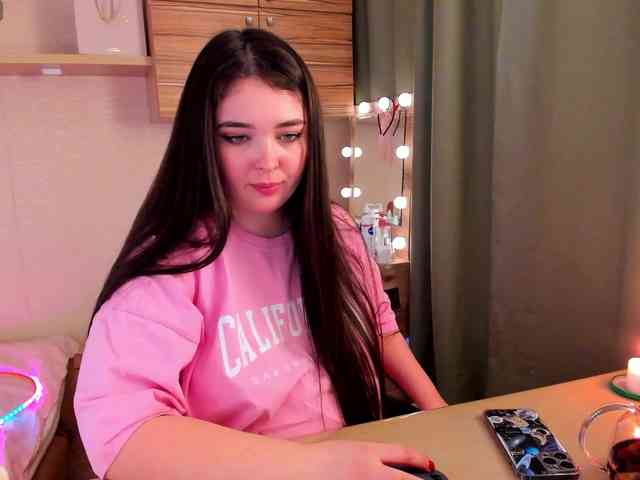 Alicenextdoor webcam