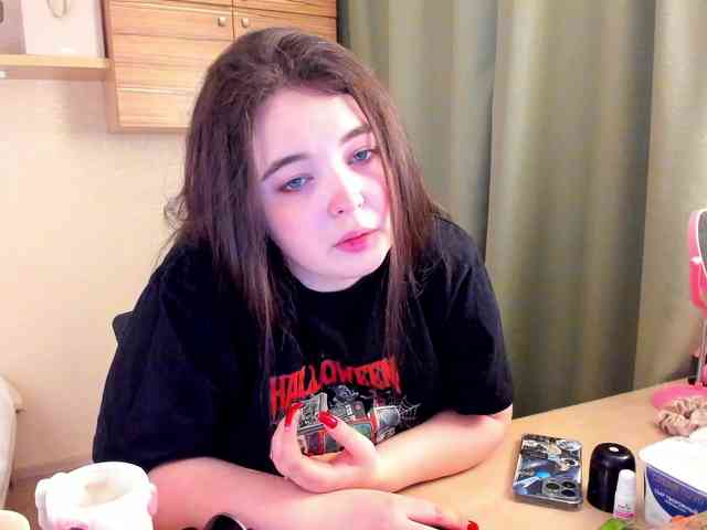 Alicenextdoor webcam