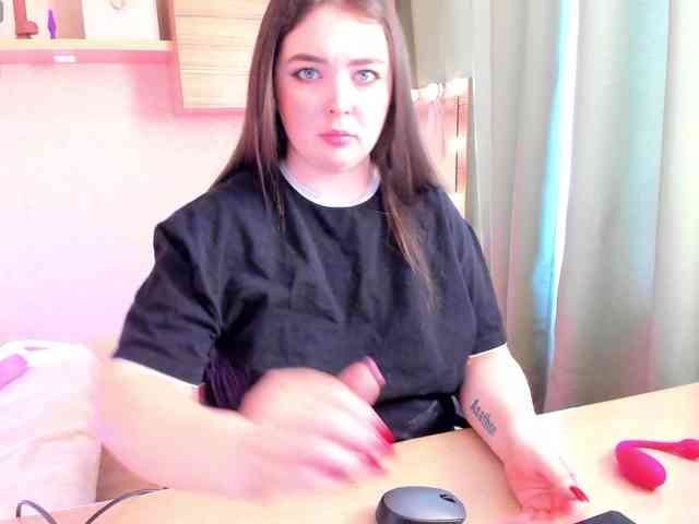 Alicenextdoor webcam