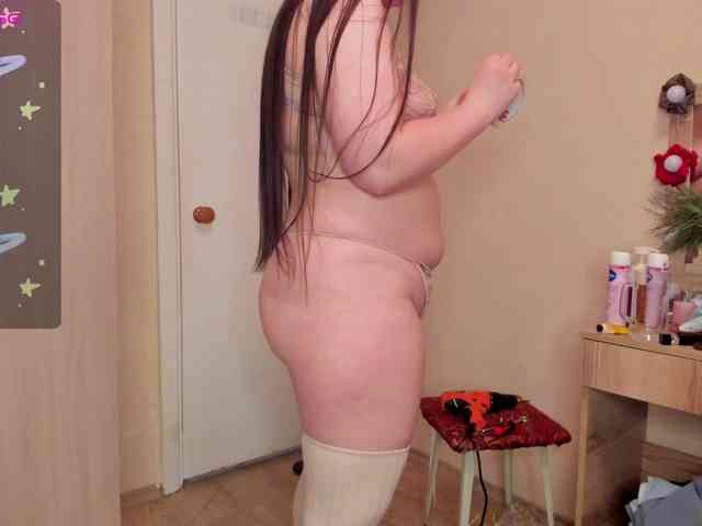 Alicenextdoor webcam