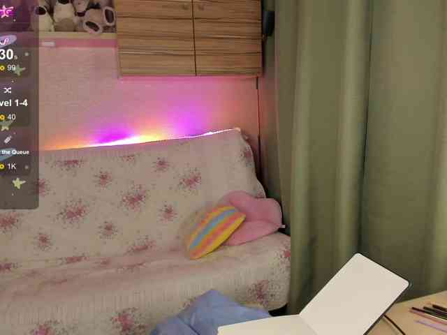 Alicenextdoor webcam