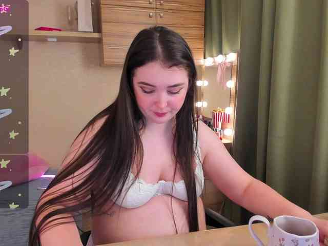 Alicenextdoor webcam