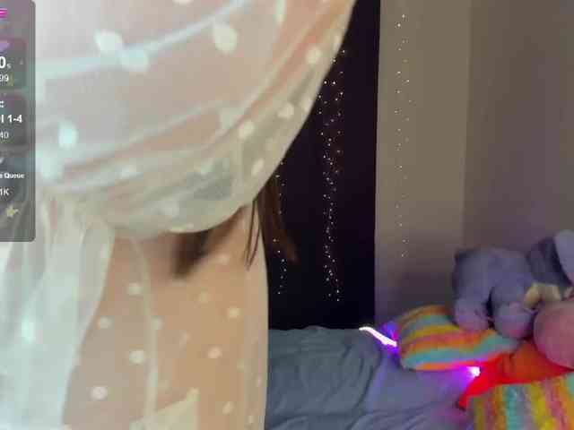 Alicenextdoor webcam