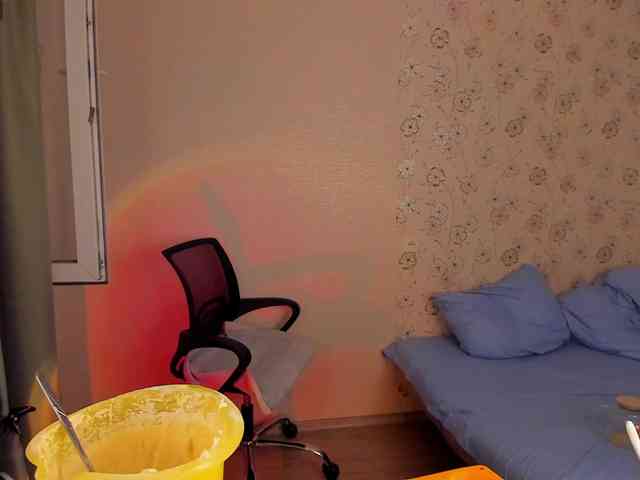 Alicenextdoor Live Webcam on BongaCams