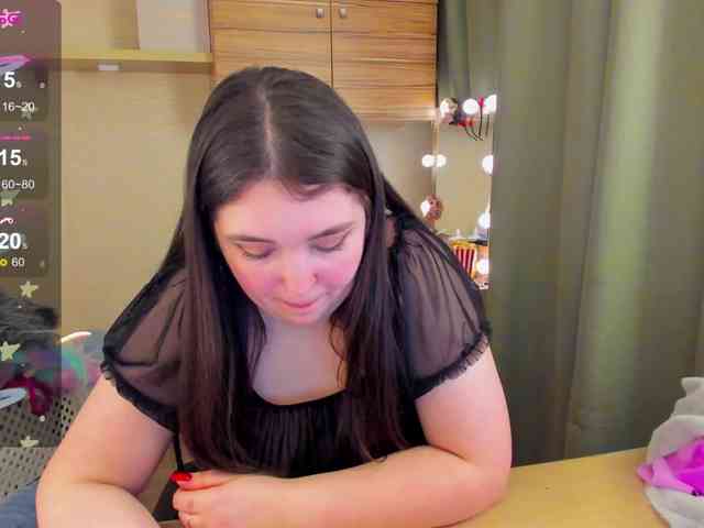 Alicenextdoor webcam