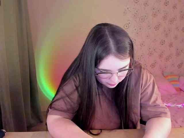 Alicenextdoor webcam