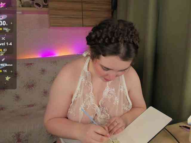 Alicenextdoor webcam