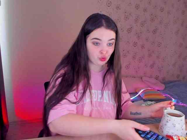 Alicenextdoor webcam