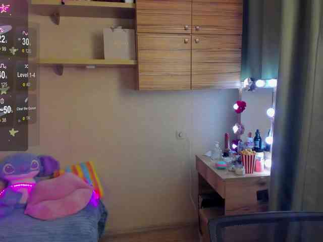 Alicenextdoor webcam