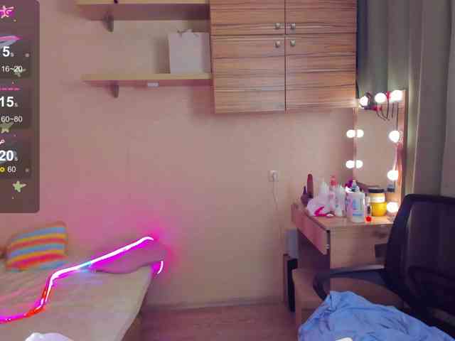 Alicenextdoor webcam