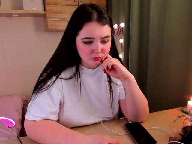 Alicenextdoor webcam