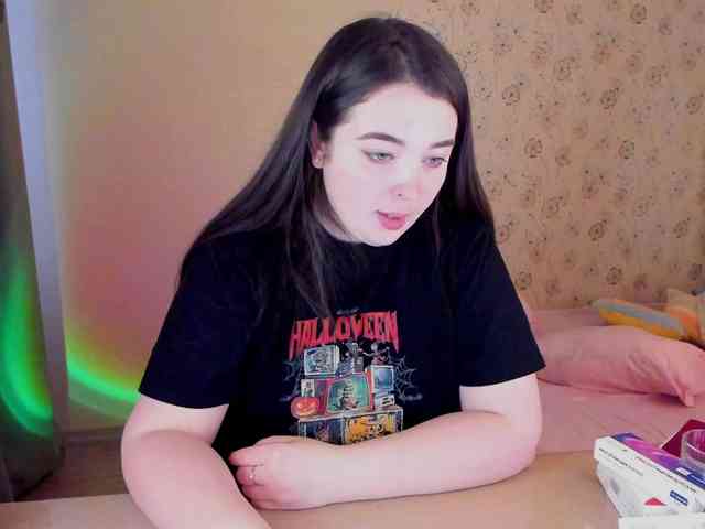 Alicenextdoor webcam