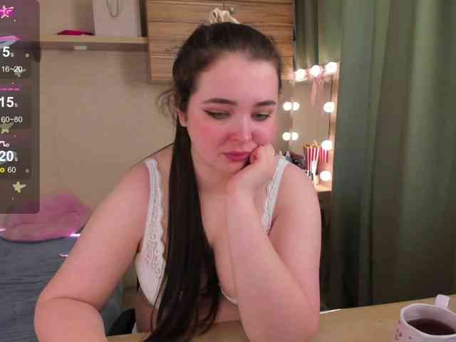 Alicenextdoor webcam