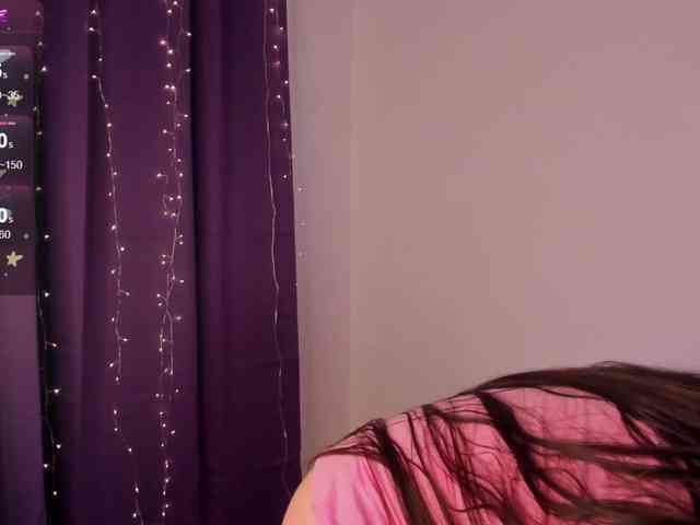 Alicenextdoor webcam