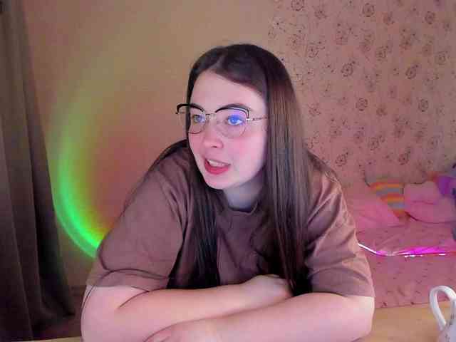 Alicenextdoor webcam