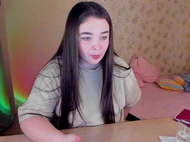 Alicenextdoor webcam