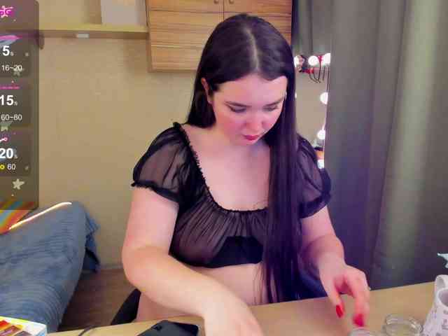 Alicenextdoor webcam