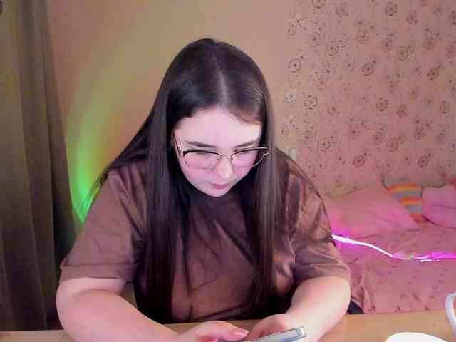 Alicenextdoor webcam