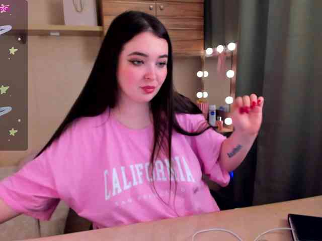 Alicenextdoor webcam