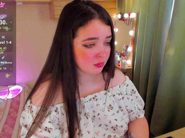 Alicenextdoor webcam