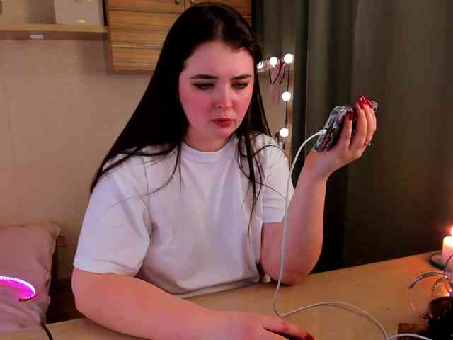 Alicenextdoor webcam