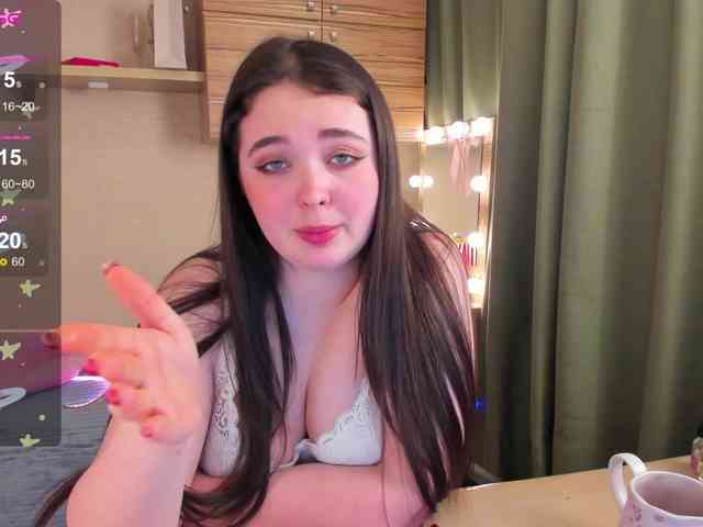 Alicenextdoor webcam